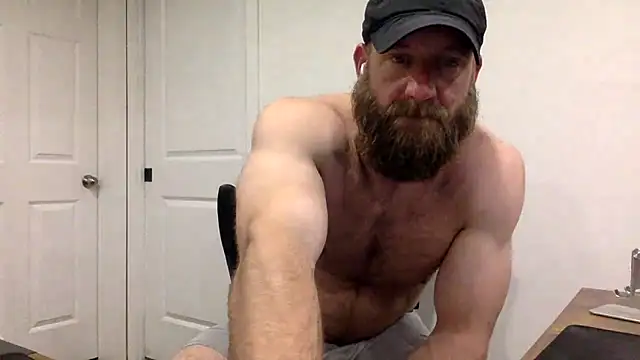 clarkefitness's web cam