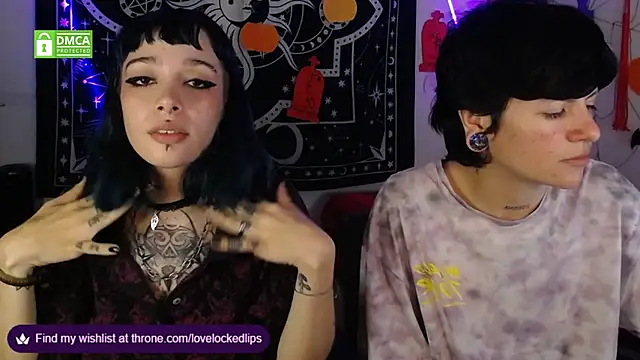 lovelockedlips live sex cam