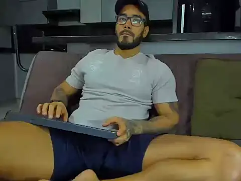 Alexander_Martines live sex cam