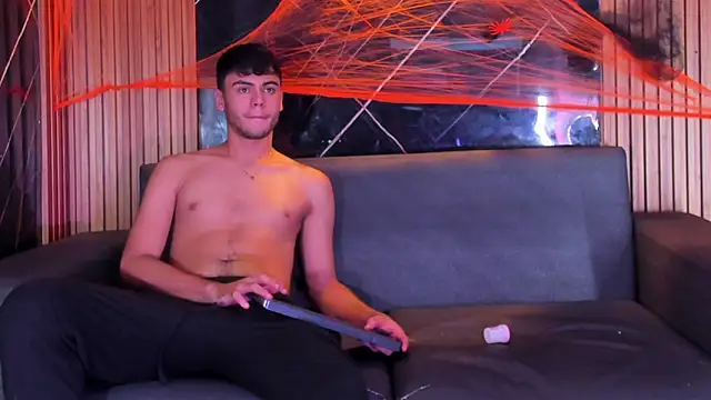 liam_genner_ live sex cam