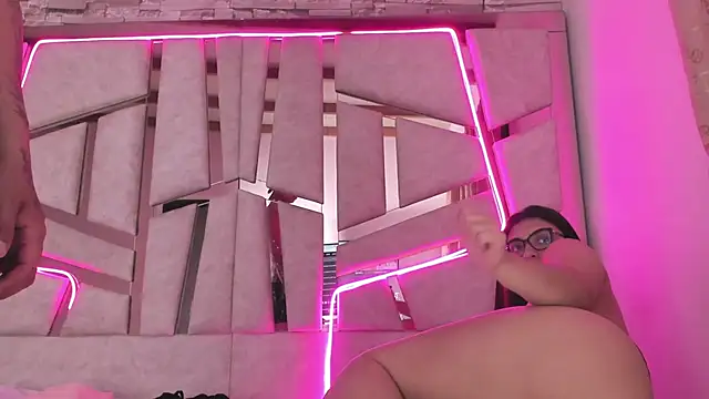 mia_and_austin live sex cam