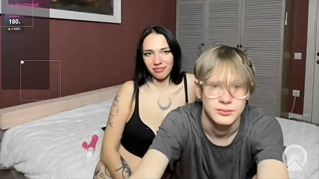 Laura_Key live sex cam