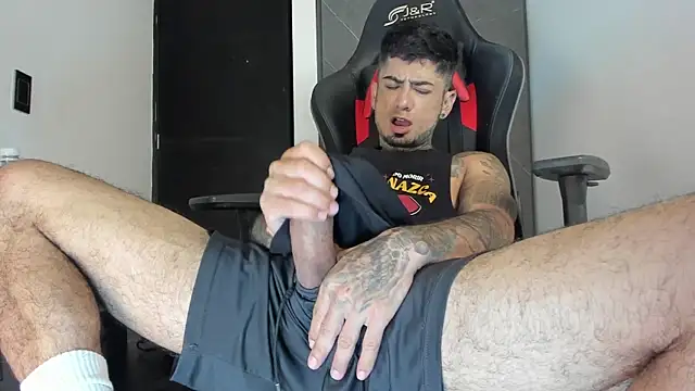 sergiio_mesa27 live sex cam