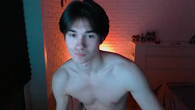 MarkusDean live sex cam