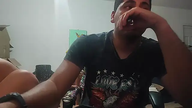 Ywnoxx live sex cam