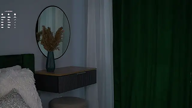PiquingOgalala live sex cam