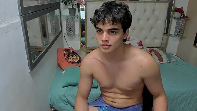 heiker_ live sex cam