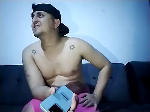 Mrandreuw live sex cam