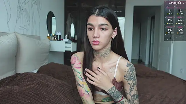 vinkitinkii's Stripchat show and profile