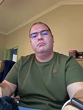 Andrew1900529 live sex cam
