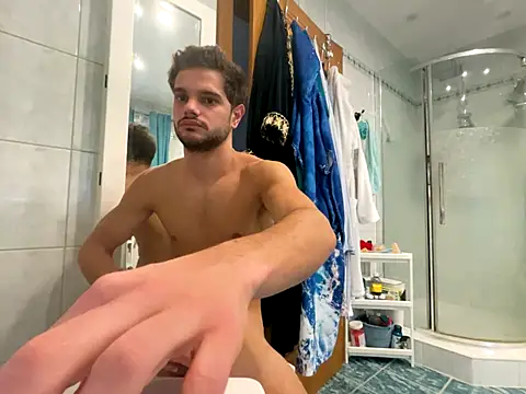 youngboyformommy24 live sex cam