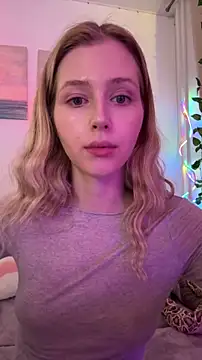 LunaRase live sex cam