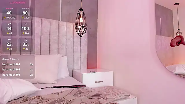 my_friends_mom live sex cam
