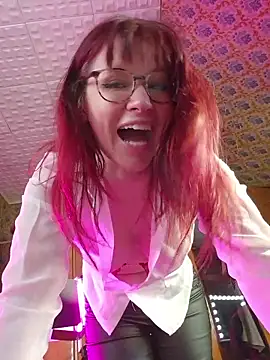 die-EinHORNY-WG live sex cam
