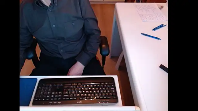 dutchpornking's cam snapshot