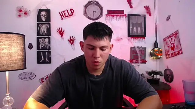 JamesCr_ live sex cam