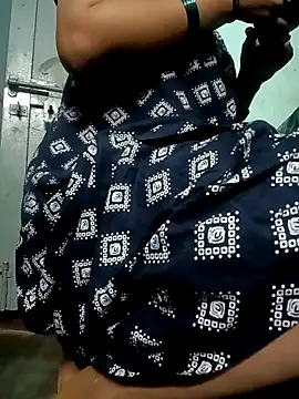 Lilly-telugu-333's web cam