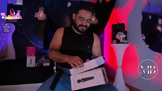 MichaelBear_ live sex cam