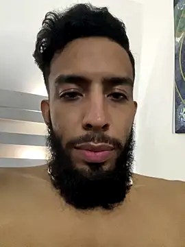 Zyan_Moratto live sex cam
