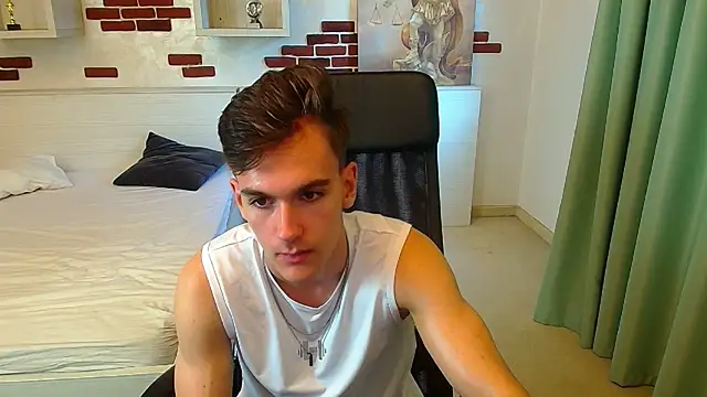 BradyFlint live sex cam