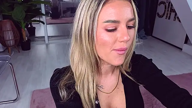 SpoilM3Mor3 live sex cam