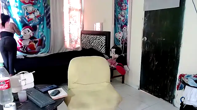 Sashaferrari2000 live sex cam
