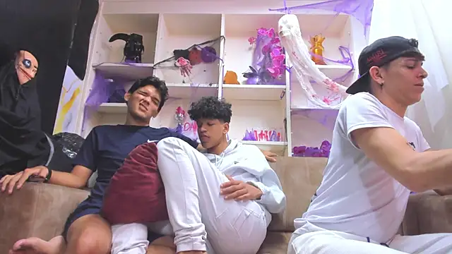 BvlgarVoyss live sex cam