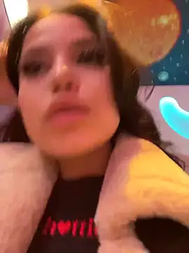 Chloe__Moon live sex cam