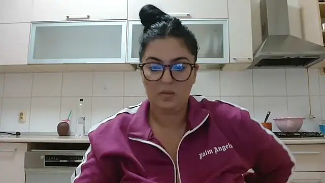 Ligia2024 live sex cam