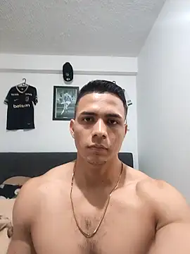 ChoreyTaiylor live sex cam