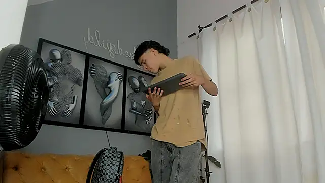 camillo_virgil live sex cam