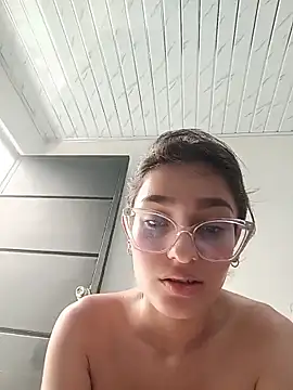 Ary-18 live sex cam