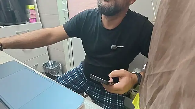 TigerOne19 live sex cam