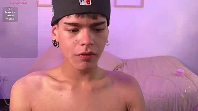 kevienmiet live sex cam