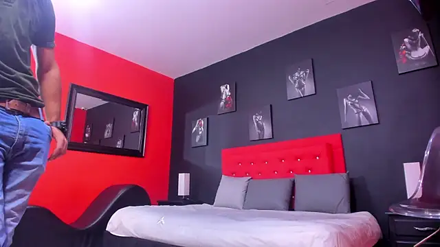 Thiagogomez live sex cam