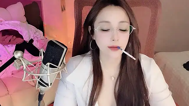 Daisy-77 live sex cam