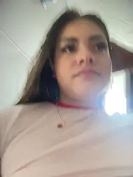 MayaMoanXXX live sex cam