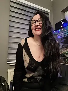 CamilleDesire's Stripchat show and profile