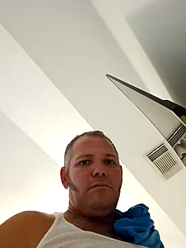 cubanitofeliz40 live sex cam
