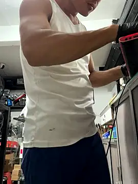 Paul22cm- live sex cam