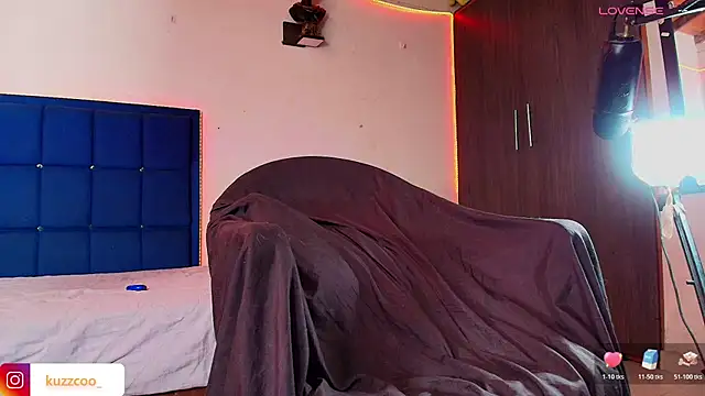 kuzzcoo live sex cam
