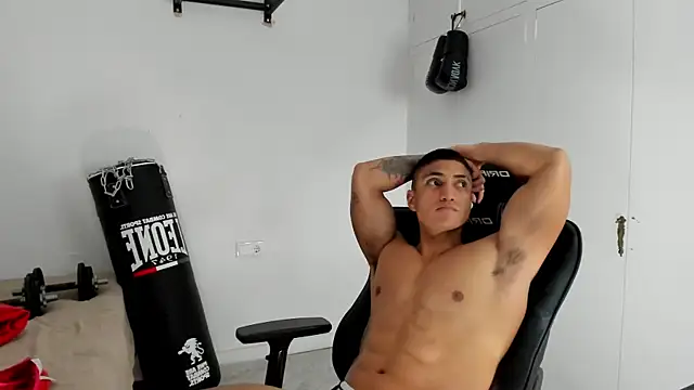dan01_'s Stripchat show and profile