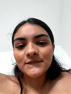 Cat2525 live sex cam