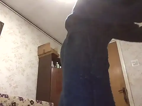 mariusica1@xh live sex cam