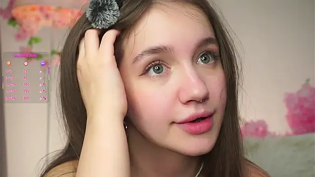 AmiLewis live sex cam