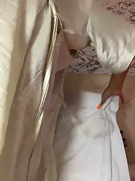 Lili__taylor live sex cam