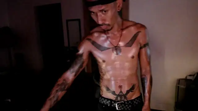 inc25cb@xh live sex cam