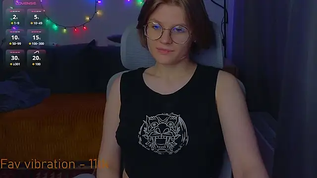 _JessieVibes's Stripchat show and profile