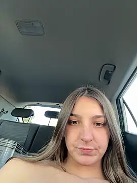 DoriDeluxe66 live sex cam