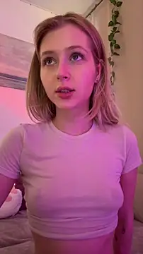 LunaRase live sex cam